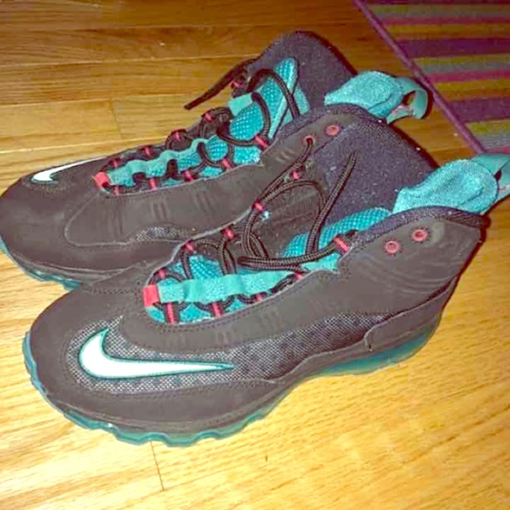 Black and indigo Griffey’s brand new